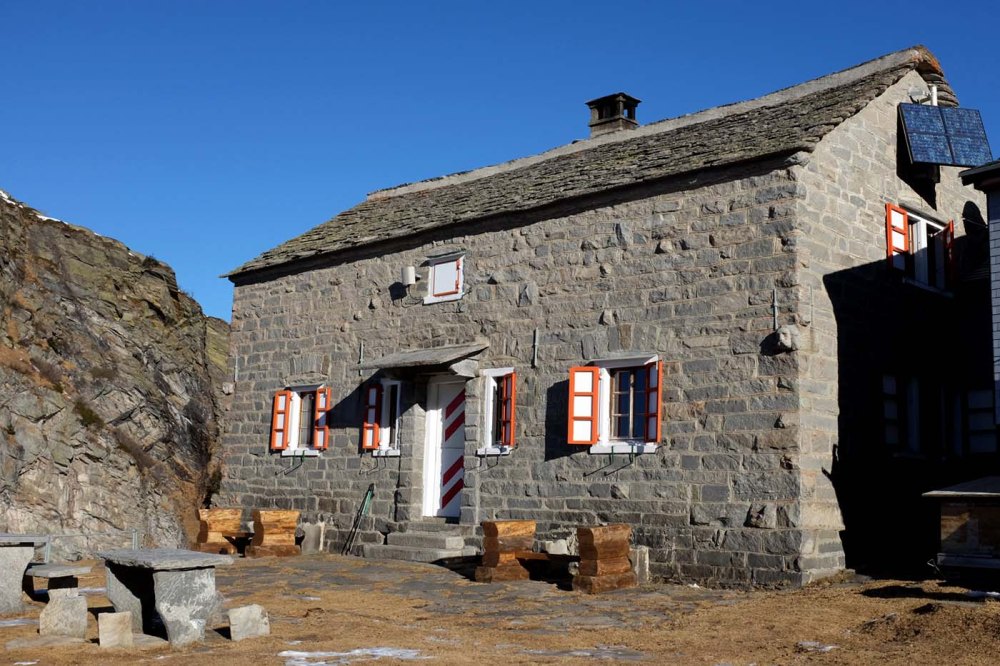 capanna_adula_cas_03